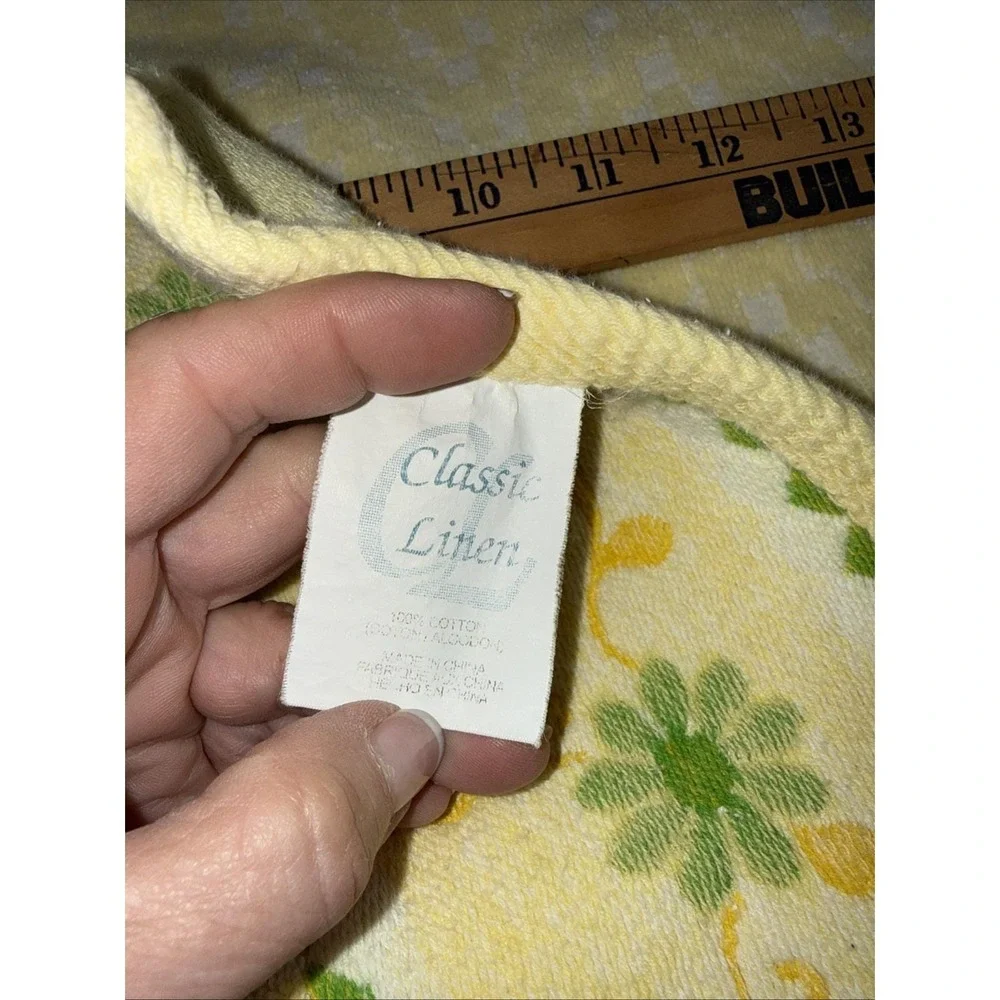 Vintage Classic Linen Bath‎ Towels Pair YellowGold Green Embroidered 5335